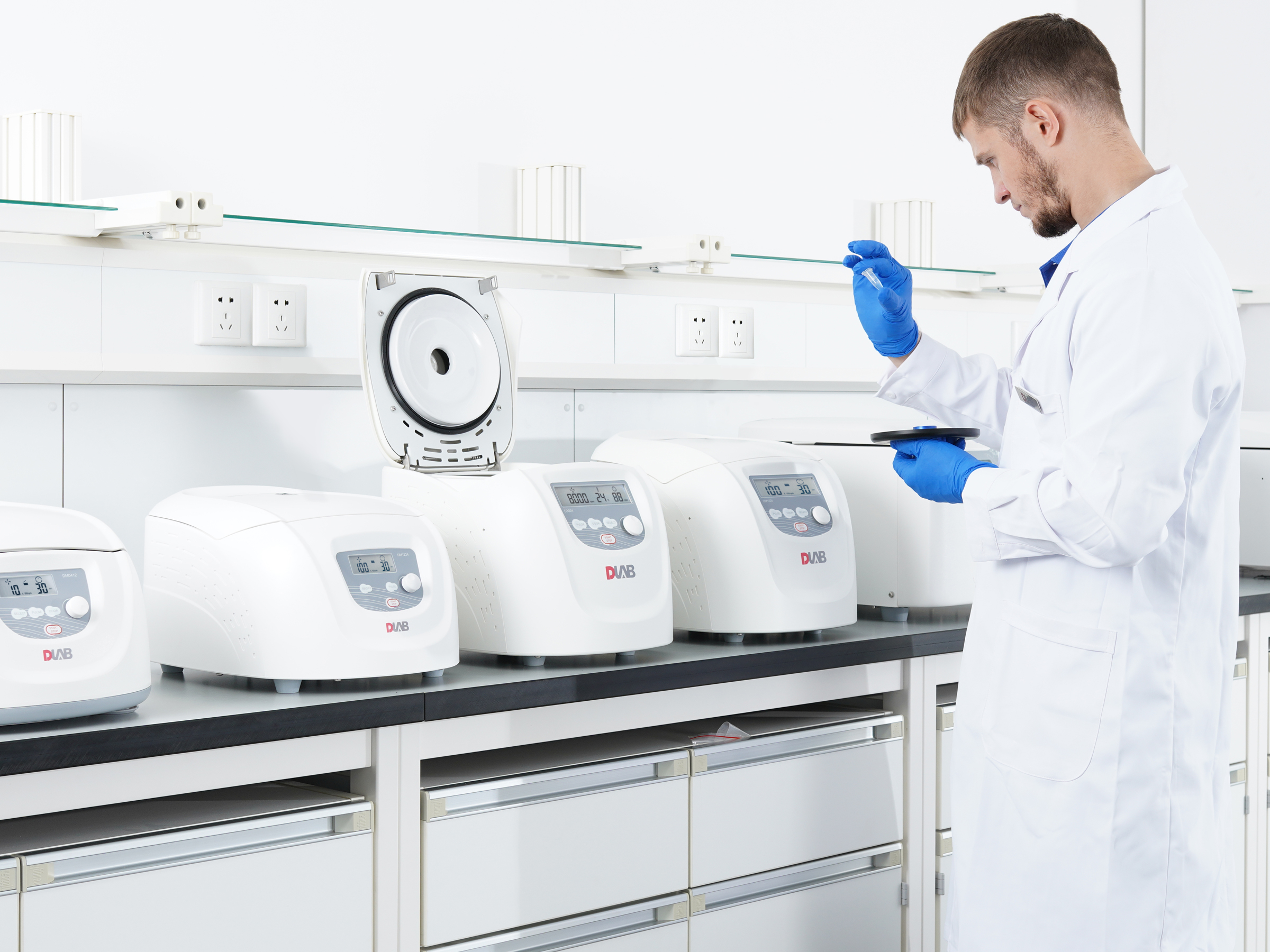 DLab D1008 Palm Micro Centrifuge - Monolab Laboratory Systems